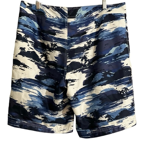 Gap Men's Size Large Swim Trunks Blue Tropical Design Mesh Lining Inner Lining - Picture 2 of 8